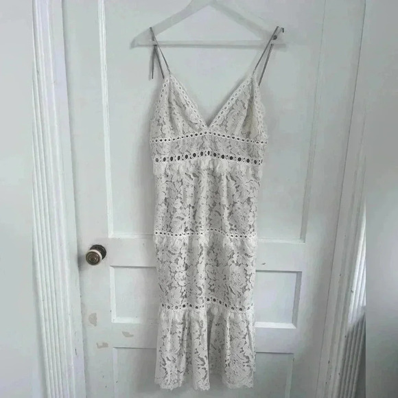 Saylor Andra White Eyelet Lace Bridal Dress Size M $275 - Picture 1 of 7